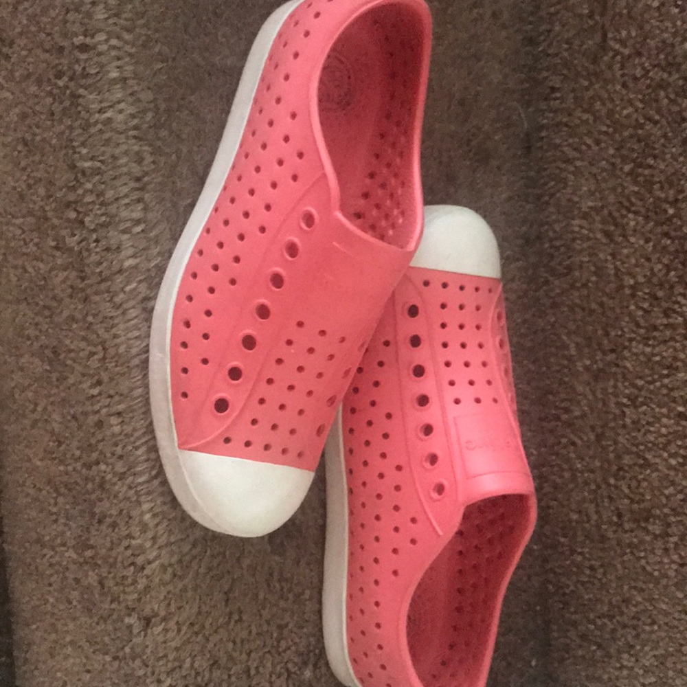 Native shoes - Picture 3 of 5